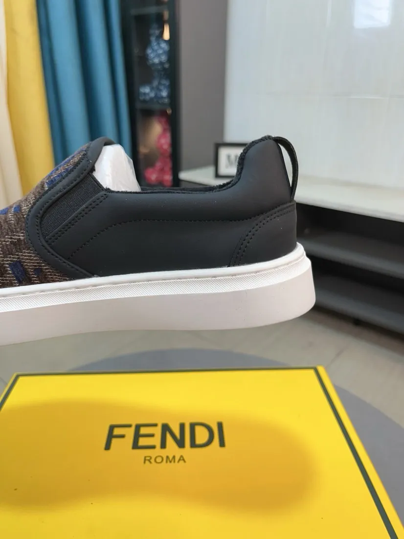 Men's shoes 💰400🌸🌸【FENDI】(velvet lining and leather lining are preferred when ordering) F's new product is on the market, imported concave and convex surface waterproof cloth, classic rhombus pattern F's craftsmanship, high-end and classy, ​​comfortable on the feet, versatile to wear, full of three-dimensional sense, 3 colors available, size: 38-44 (37.45, can be customized, cannot be returned)